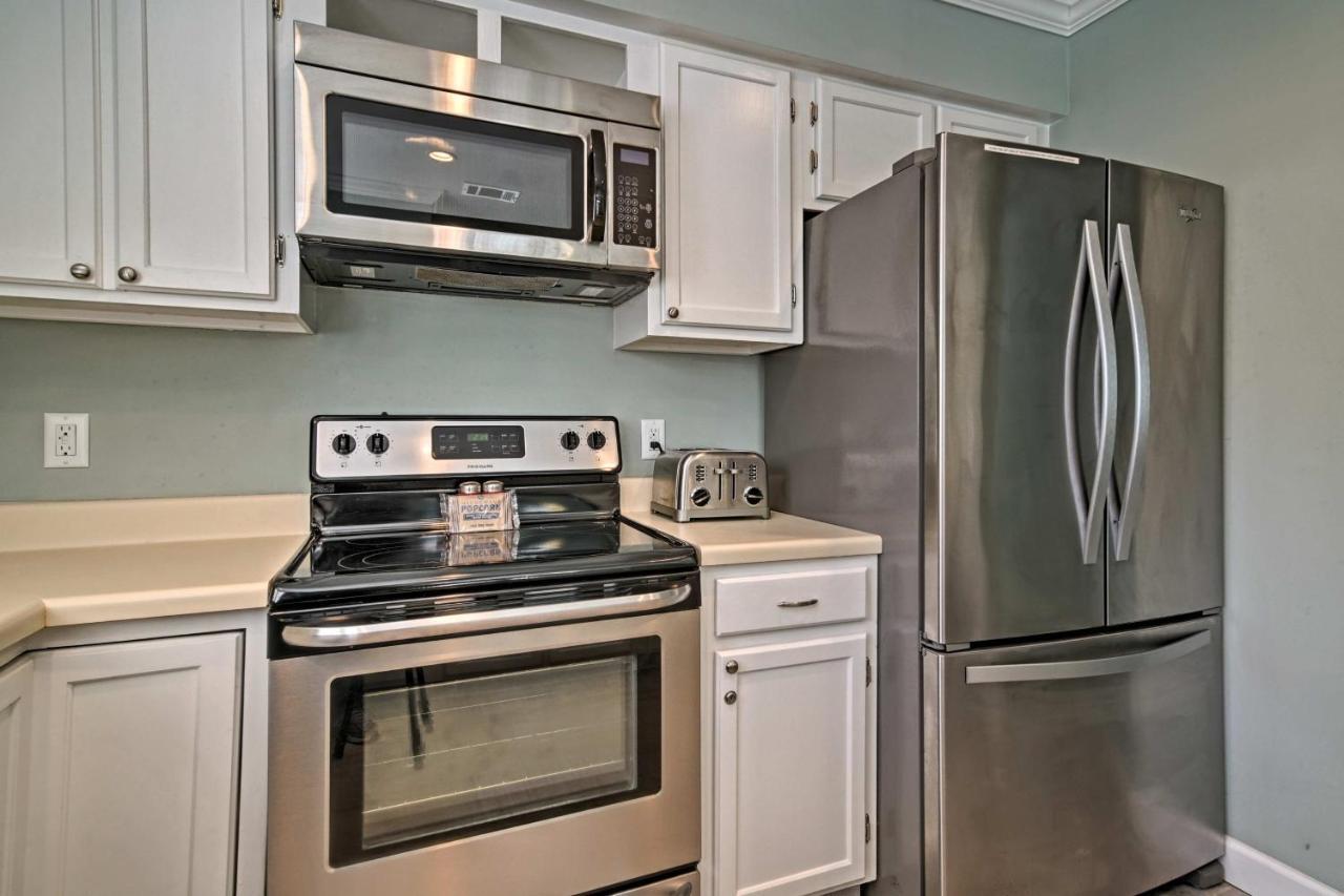 Updated Hilton Head Condo Balcony, Walk To Beach Hilton Head Island Buitenkant foto